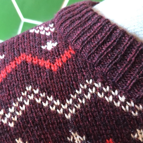 Forever 21 sweater. - Picture 4 of 7